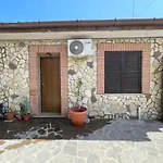 Ground Floor Studio - Monolocale Max 2 Ospiti - Fiumicino Aeroporto E Fiera - Self Check-In